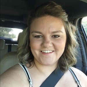 Meet your Posher, Emiley